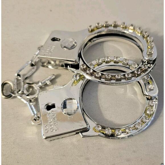 Classy COP Halloween Costume WOMENS Lady Police Officer, Handcuffs, Badge, Hat - Picture 6 of 13